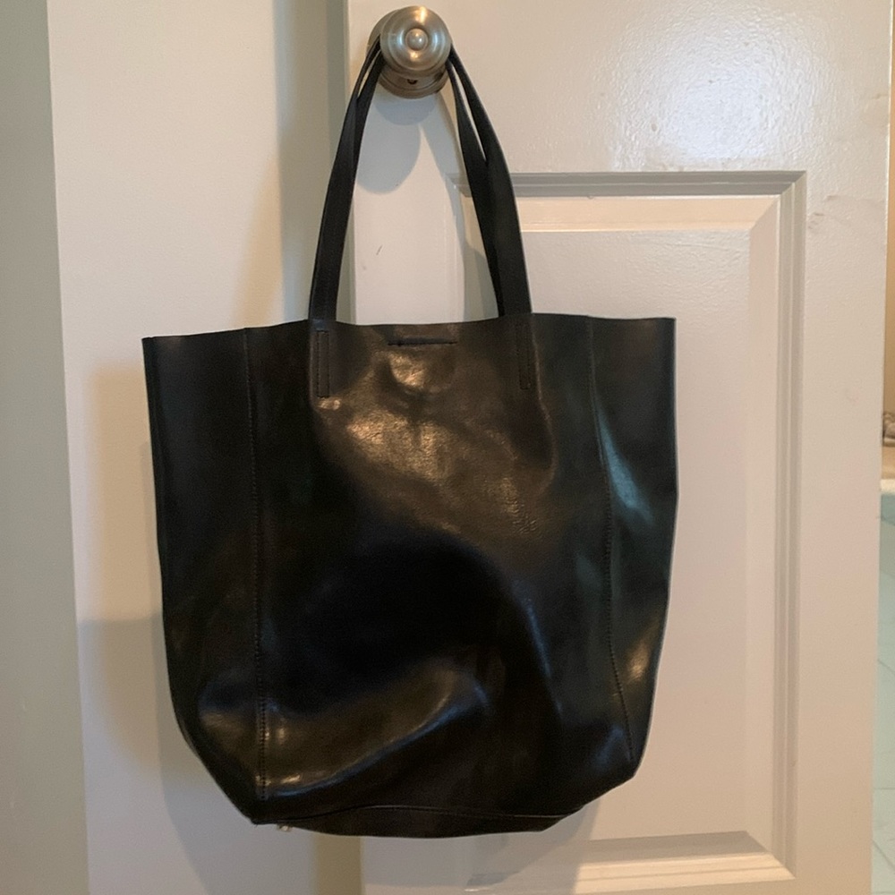 Banana Republic Leather tote